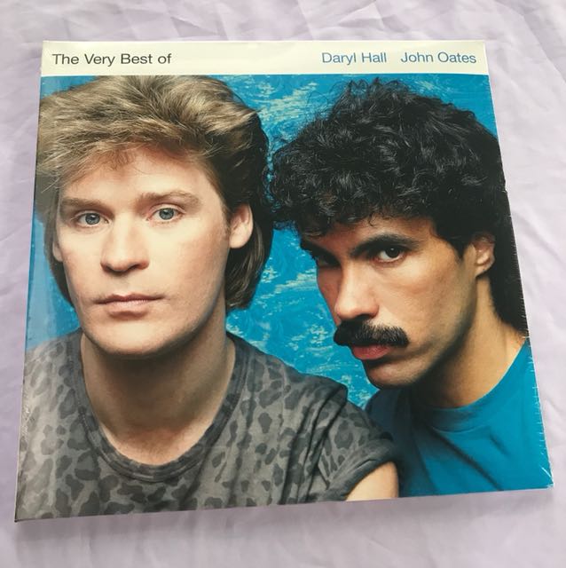 Daryl Hall John Oates Vinyl The Very Best Of 2lps Music Media Cds Dvds Other Media On Carousell