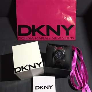 DKNY陶瓷手環女錶