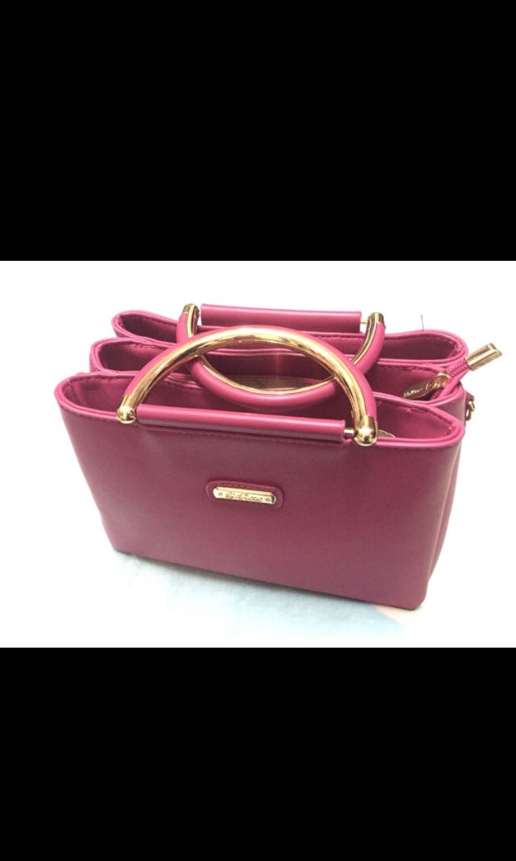 Gio Fiore, Women's Fashion, Bags & Wallets, Purses & Pouches on Carousell