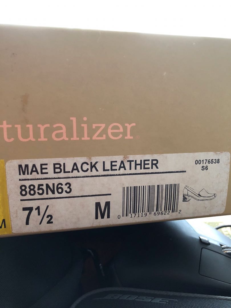 naturalizer mae