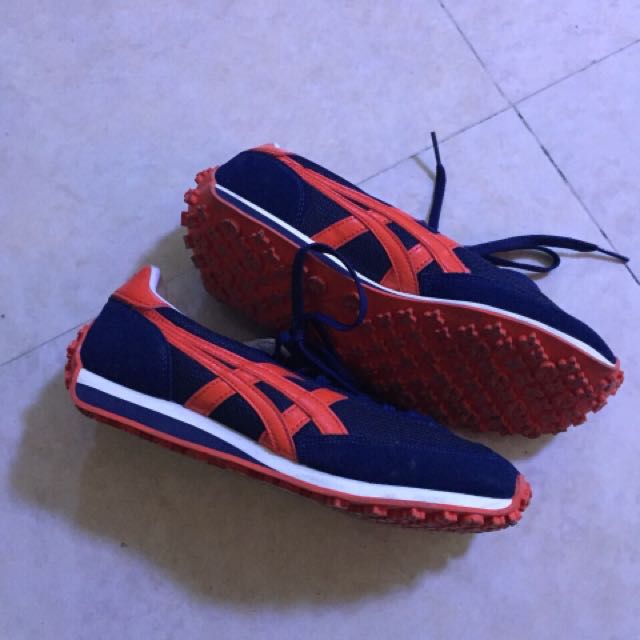 Onitsuka tiger (Category: Sneakers) located in Pasig City. Submitted by cmemo (Listing ID 155585658, Image 3). Description: Onitsuka tiger Mens 8 Very good used condition Also available womens size 5 Message for details.