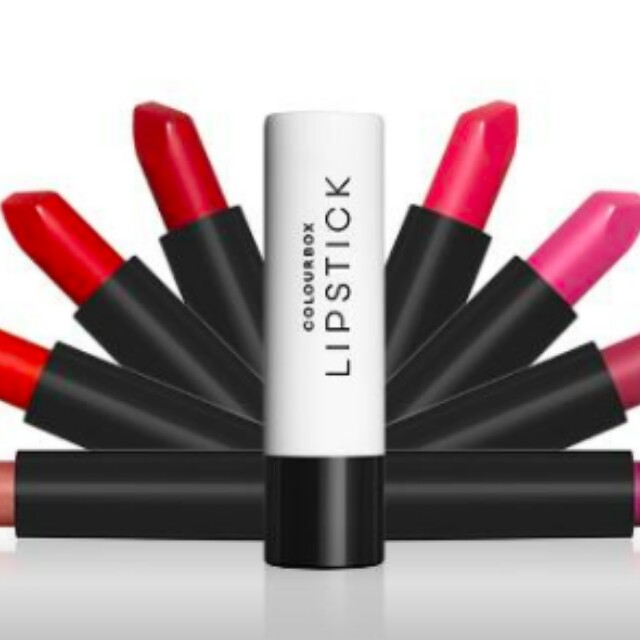Oriflame Colourbox Lipstick Kesehatan Kecantikan Rias Wajah Di Carousell