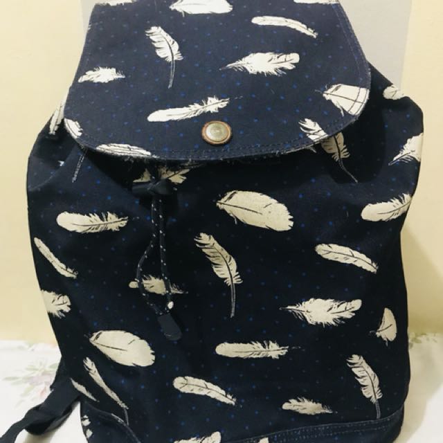 herschel feather backpack