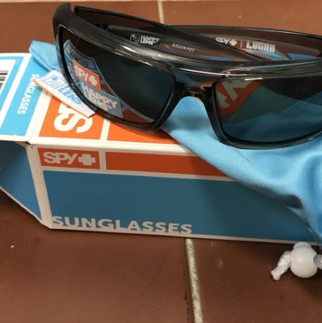 https://media.karousell.com/media/photos/products/2018/02/20/spy_logan_clear_smoke_sunglasses_brand_new_1519099449_1223c7c2.jpg