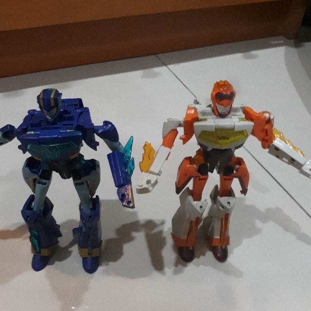 Transformers Animated: Jetfire and Jetstorm, Hobbies & Toys, Toys & Games  on Carousell