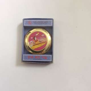 BRAND NEW KOREAN COMPACT MIRROR