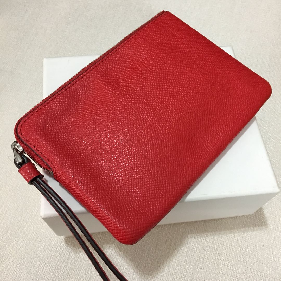 Coach Pouch, Women's Fashion, Bags & Wallets, Purses & Pouches on Carousell