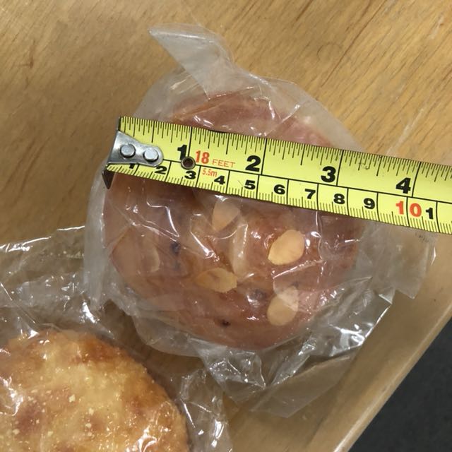 Display bread (Category: Breadmakers) located in Singapore. Submitted by michellemei321 (Listing ID 155697318, Image 3). Description: .