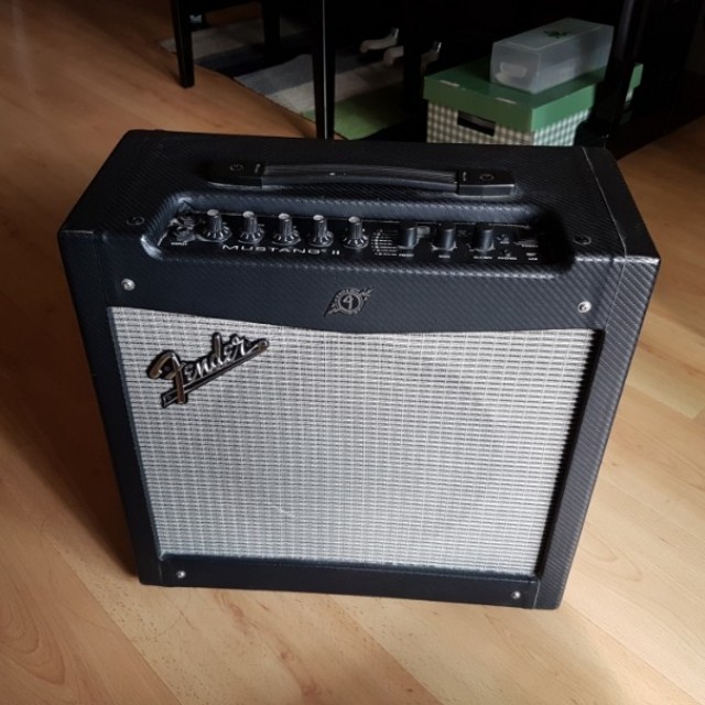 Fender mustang deals ii v1