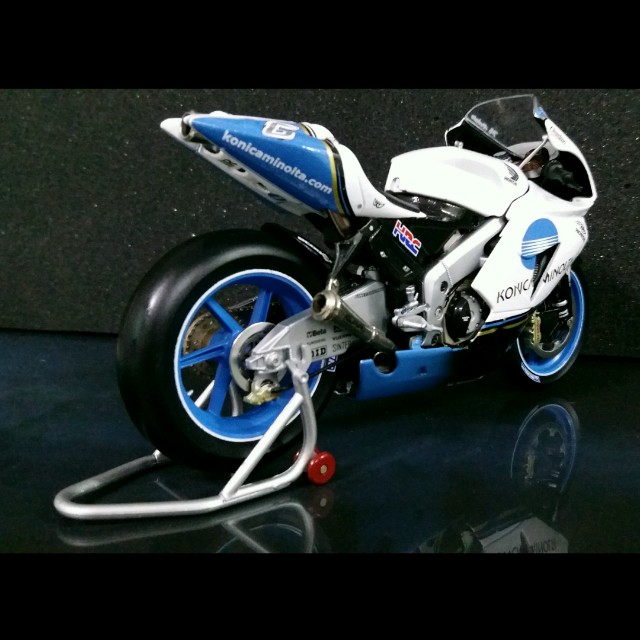 MINICHAMPS 1/12 Honda RC211V KONICA MINOLTA Makato Tamada MotoGP 2005  金屬合金電單車模型