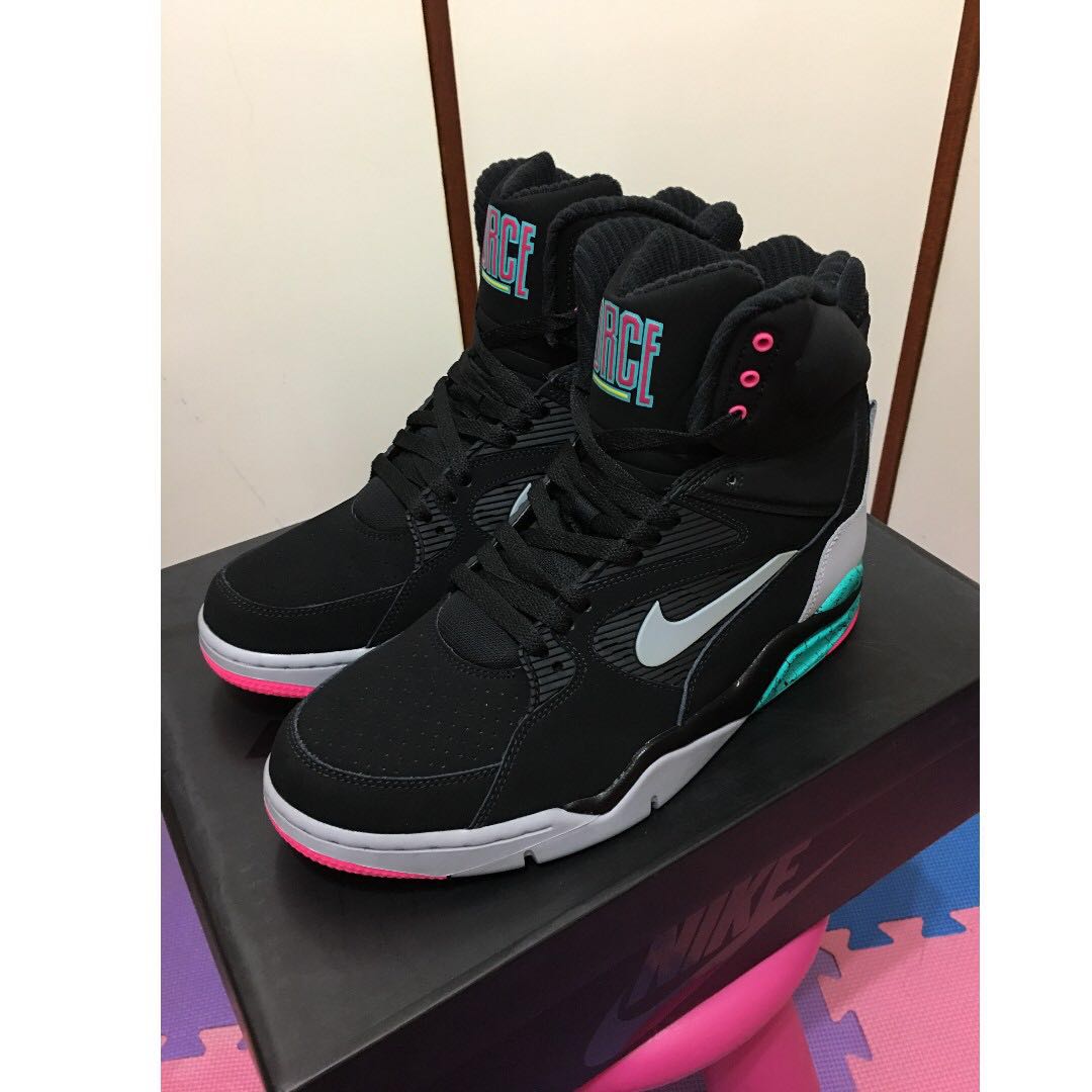 nike air command force 高筒充气篮球鞋