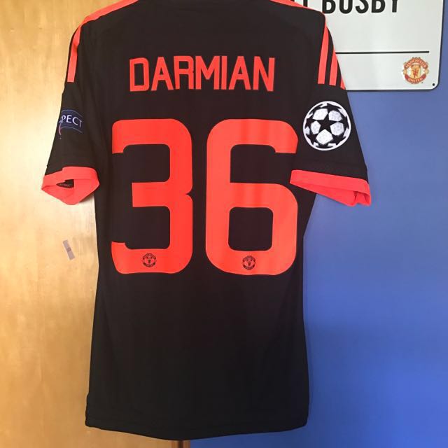 darmian jersey number