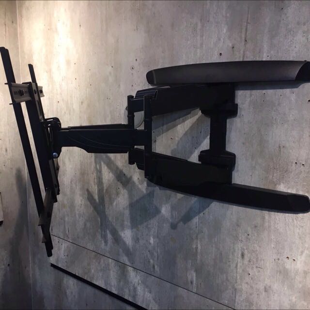 Tv bracket (Category: TV) located in Singapore. Submitted by turbobracketsg (Listing ID 124852280, Image 2). Description: ( IN-P6 ) Double Arm swivel bracket for 37"-70" (LIMITED STOCK) (Clearance Sales) TV vesa screws and wall screws included. Easy installation. Self collection, delivery and bracket with installation services all available. Flexible collection timing. For installation , we are using the most recognized and professional installat