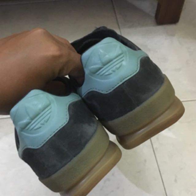 Adidas Jeans Cw Argen, Fesyen Pria 