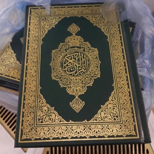Al Quran For Wakaf At Mosque An Nabawi Mecca Books Stationery Books On Carousell