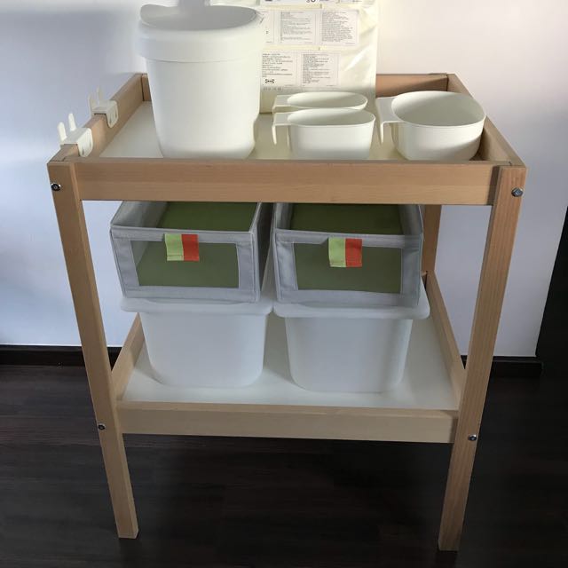 onsklig change table containers