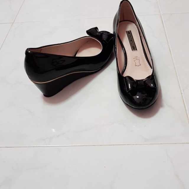 black colour ladies shoes