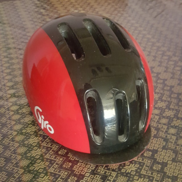 Giro helmet, Sports Equipment, Bicycles & Parts, Bicycles on Carousell