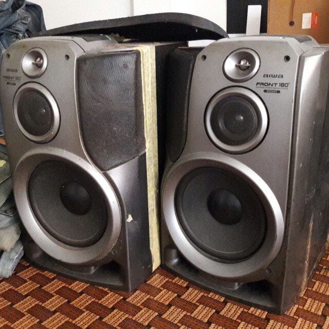 aiwa front 180 speakers