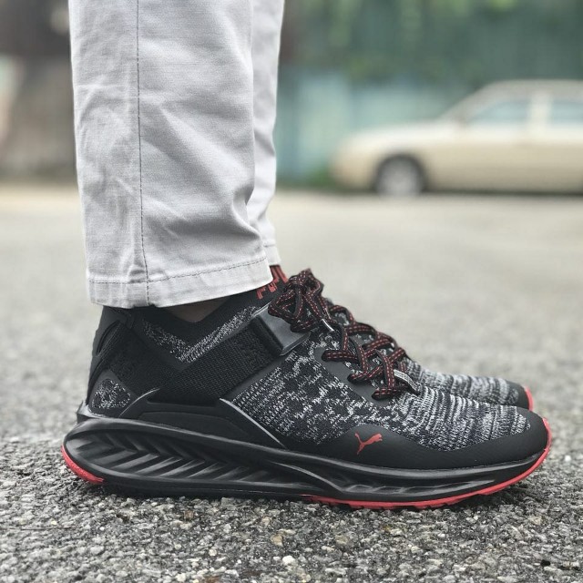 Puma ignite evoknit black hotsell red