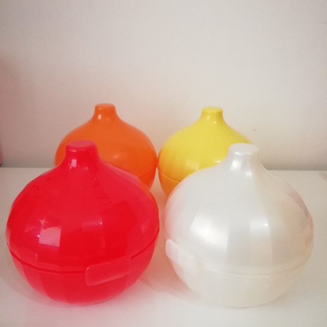Tupperware onion keeper, TV & Home Appliances, Kitchen Appliances