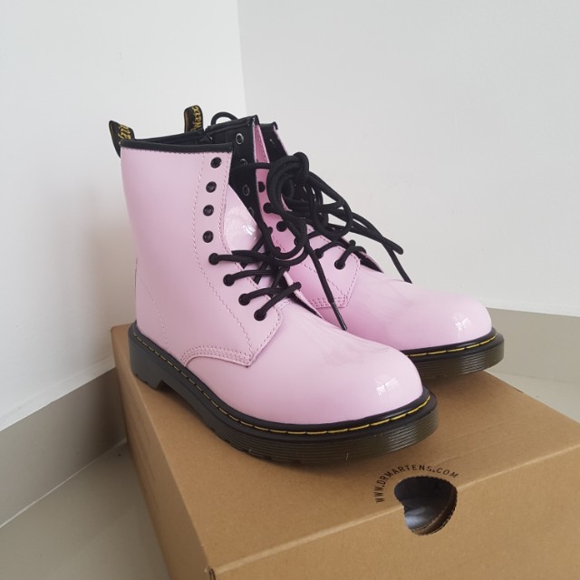 Dr Martens Patent Leather Pastel Baby 