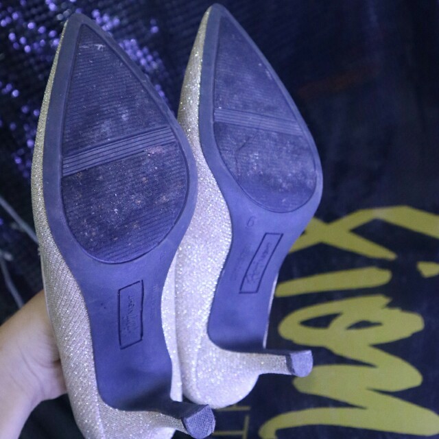 GOLD HEELS LEGIT CONDITION, Fesyen 