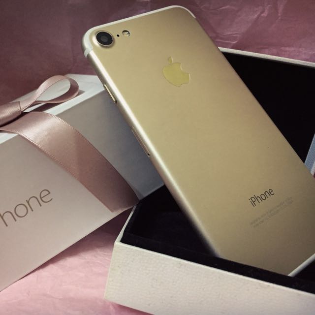 iPhone 7 (Category: iPhone 7 Series) located in Ipoh. Submitted by patrickmacaroon (Listing ID 143786821, Image 2). Description: Still good condition,superking set,but 99%look like original set~ If interested can inbox me know more details ~ swap also accepted ^—^.