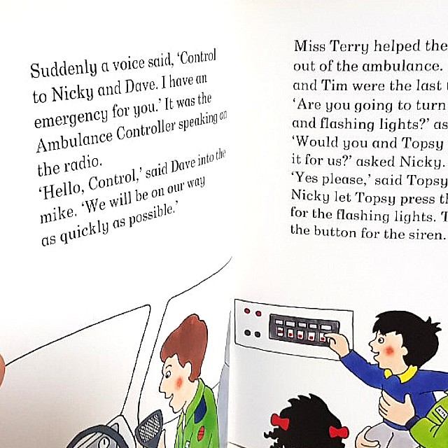 Ladybird Topsy Tim People Who Help Us Stories Books Stationery Children S Books On Carousell Topsy and tim learn to swim (topsy & tim) (jean adamson, gareth adamson).