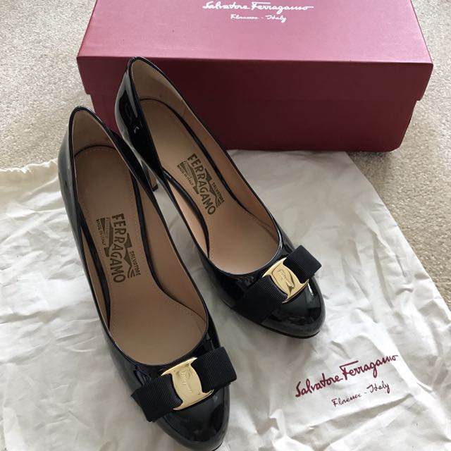 ferragamo platform pump