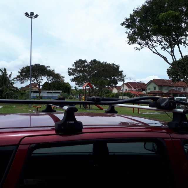 Thule cross bar & 1 rack, Auto Accessories on Carousell