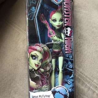 GIFTABLE BNIB MONSTER HIGH VENUS MCFLYTRAP DOLL GIFTABLE BNIB MONSTER HIGH VENUS MCFLYTRAP DOLL