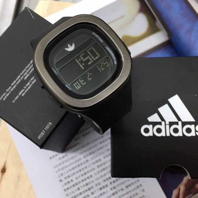 Adidas sale 8033 watch