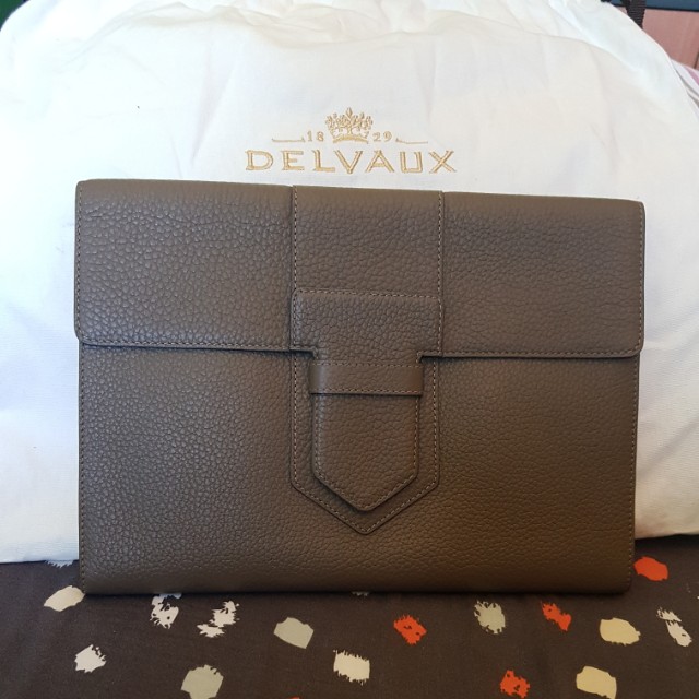 delvaux clutch