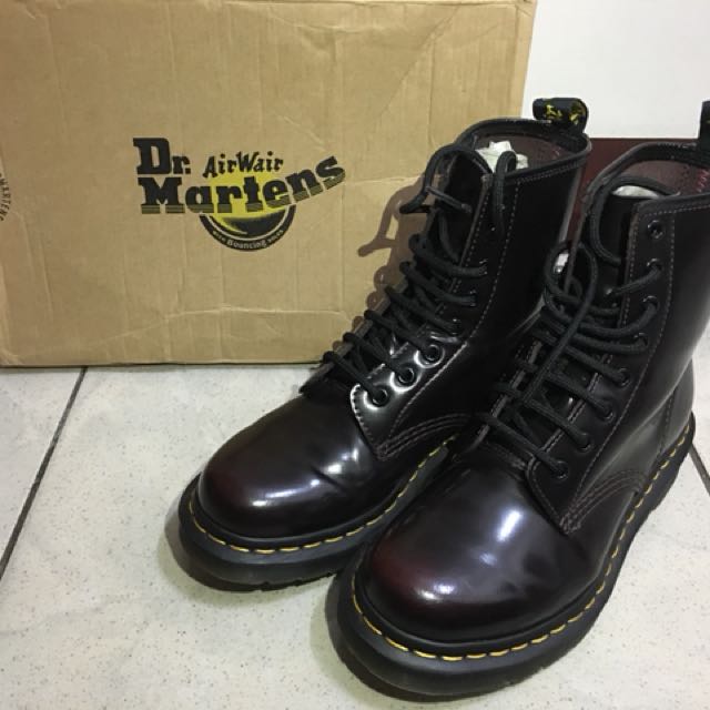 dr martens 1460 arcadia