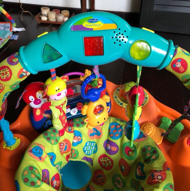 Evenflo ABC SmartSteps Exersaucer