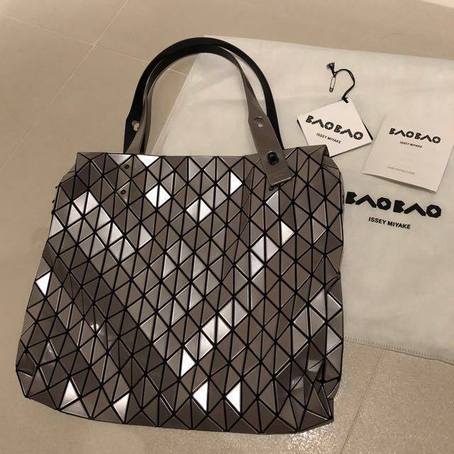 Issey miyake shop bag 2018