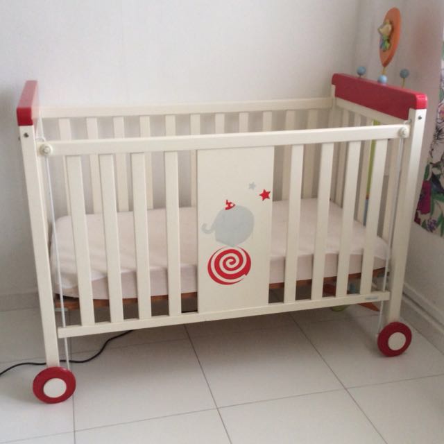 Micuna baby cot, Babies & Kids, Babies & Kids Fashion on Carousell