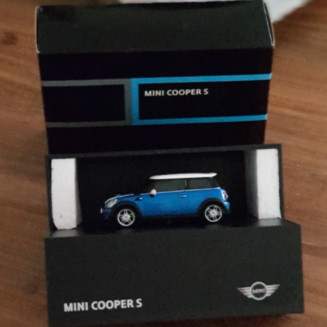 miniature autoart