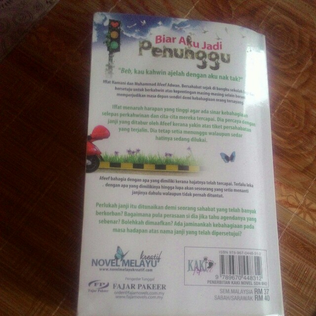 Novel Biar Aku Jadi Penunggu By Arsha Books Stationery Books On Carousell