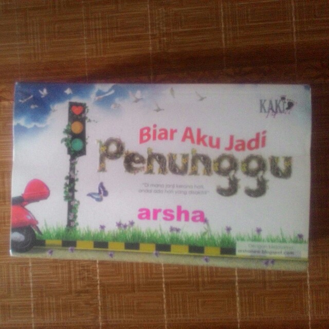 Novel Biar Aku Jadi Penunggu By Arsha Books Stationery Books On Carousell