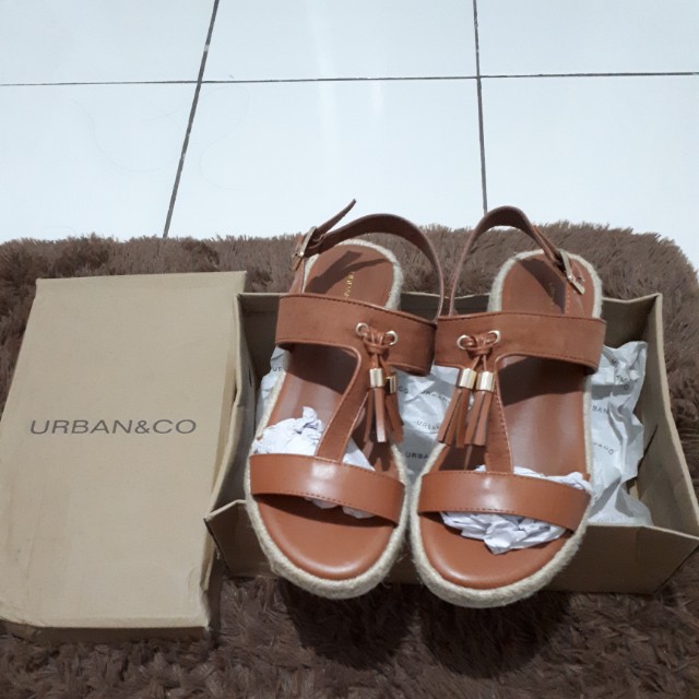 Sepatu Sandal Urban N Co Fesyen Wanita Sepatu Di Carousell