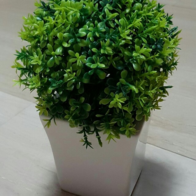 Wedding Table Deco (Category: Other Home Decor) located in Singapore. Submitted by candypops (Listing ID 156119086, Image 1). Description: .