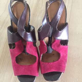 (Kategori: ) berada di . Dikirim oleh relovemypreloved (ID iklan 156381411, Gambar 1). Deskripsi: .