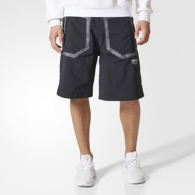 Adidas NMD reversible shorts - Large Men's Bottoms, Shorts on Carousell