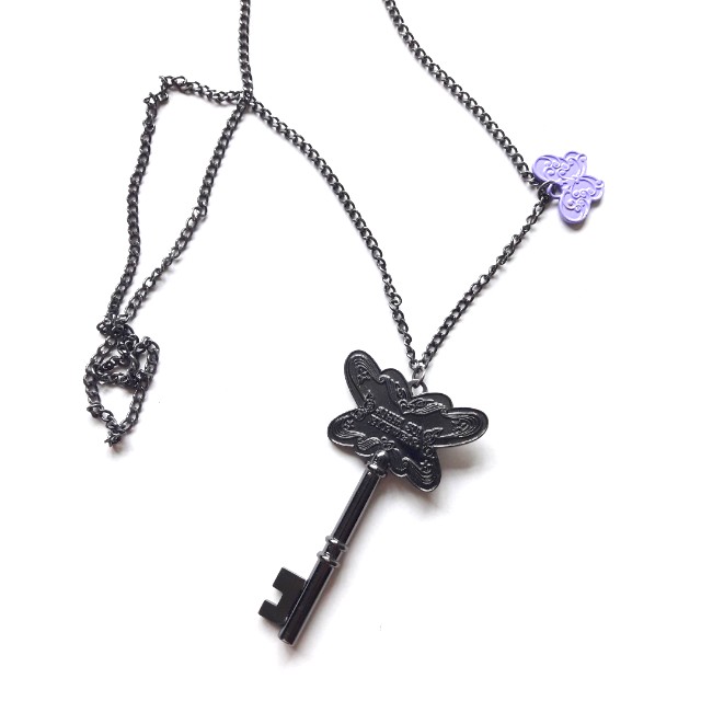 Butterfly Lock Chain Necklace Silver – Anna Sui