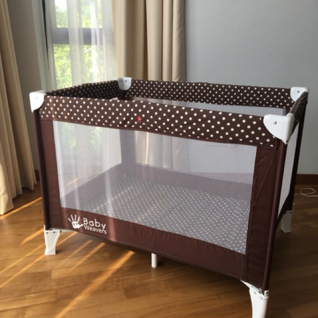 Baby weavers travel cot with carry bag
