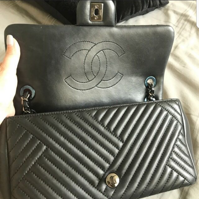 Chanel criss sales cross bag