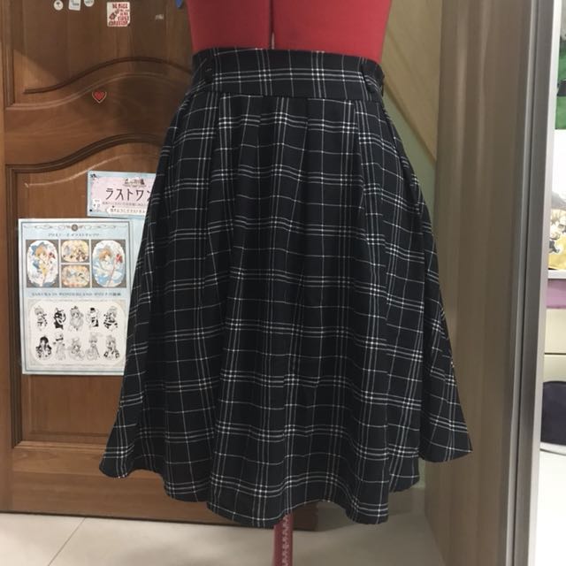 Flowy plaid skirt clearance