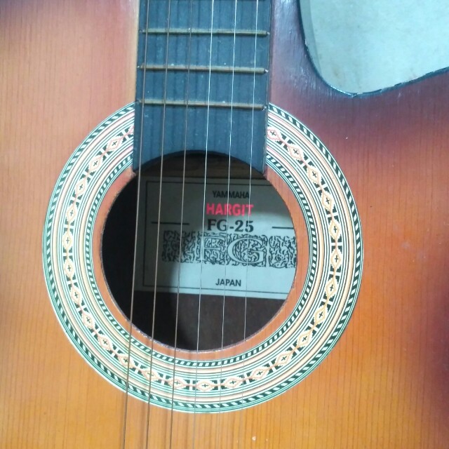 Gitar akustik Yamaha Hagrit FG-25